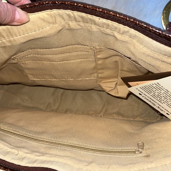 NWT Gigi Chantal Handbag Purse Faux Alligator Trim - Picture 9 of 9